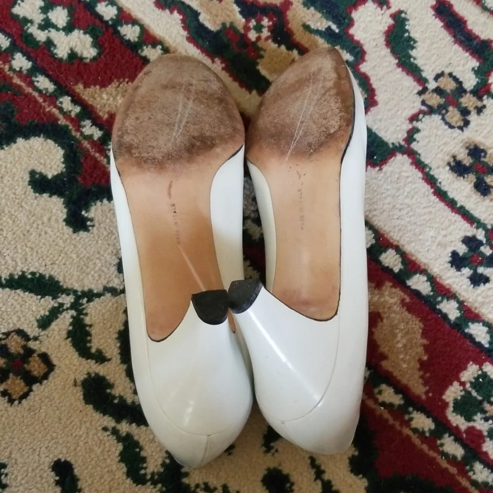 Women's white Ferragamo Shoes - Picture 6 of 8
